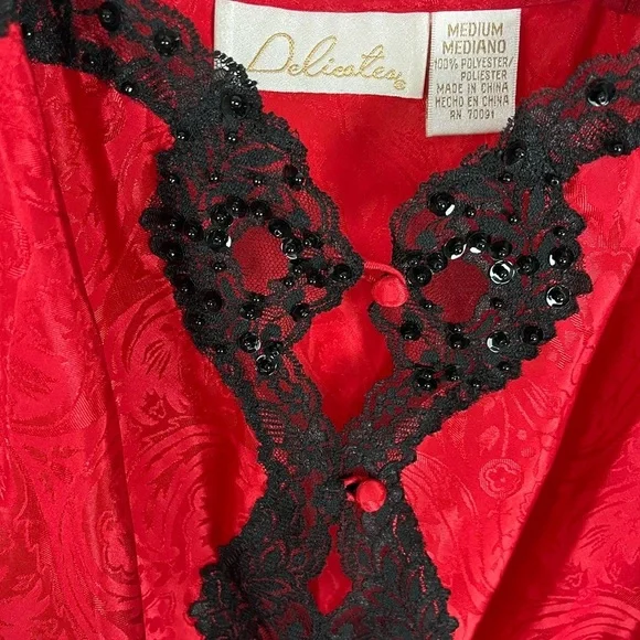 Vintage red satin teddy lingerie bodysuit with black lace & beads. Medium. - Picture 7 of 9
